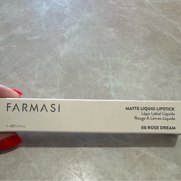 Farmasi Pink Liquid lipstick with Creamy matte Texture - Picture 6 of 6
